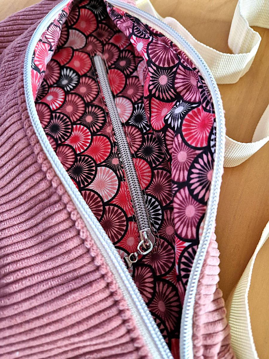 sac banane en velours côtelé vieux rose TM  (nouvelle collection) – Image 3