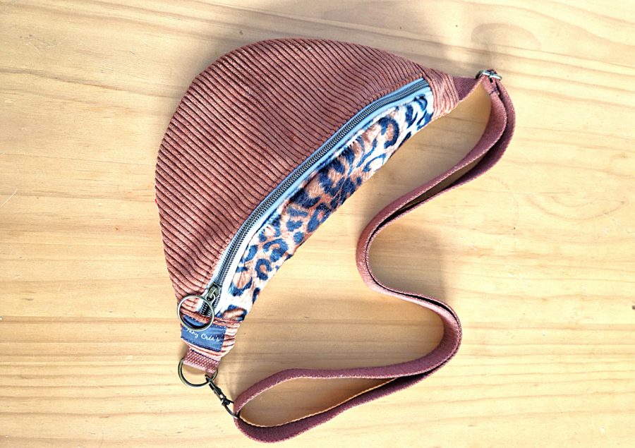 sac banane en velours côtelé marron TS  (nouvelle collection)