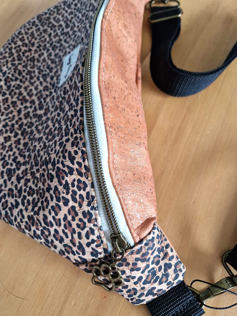 sac banane en liège de luxe imprimé léopard et bronze  (nouvelle collection) – Image 3