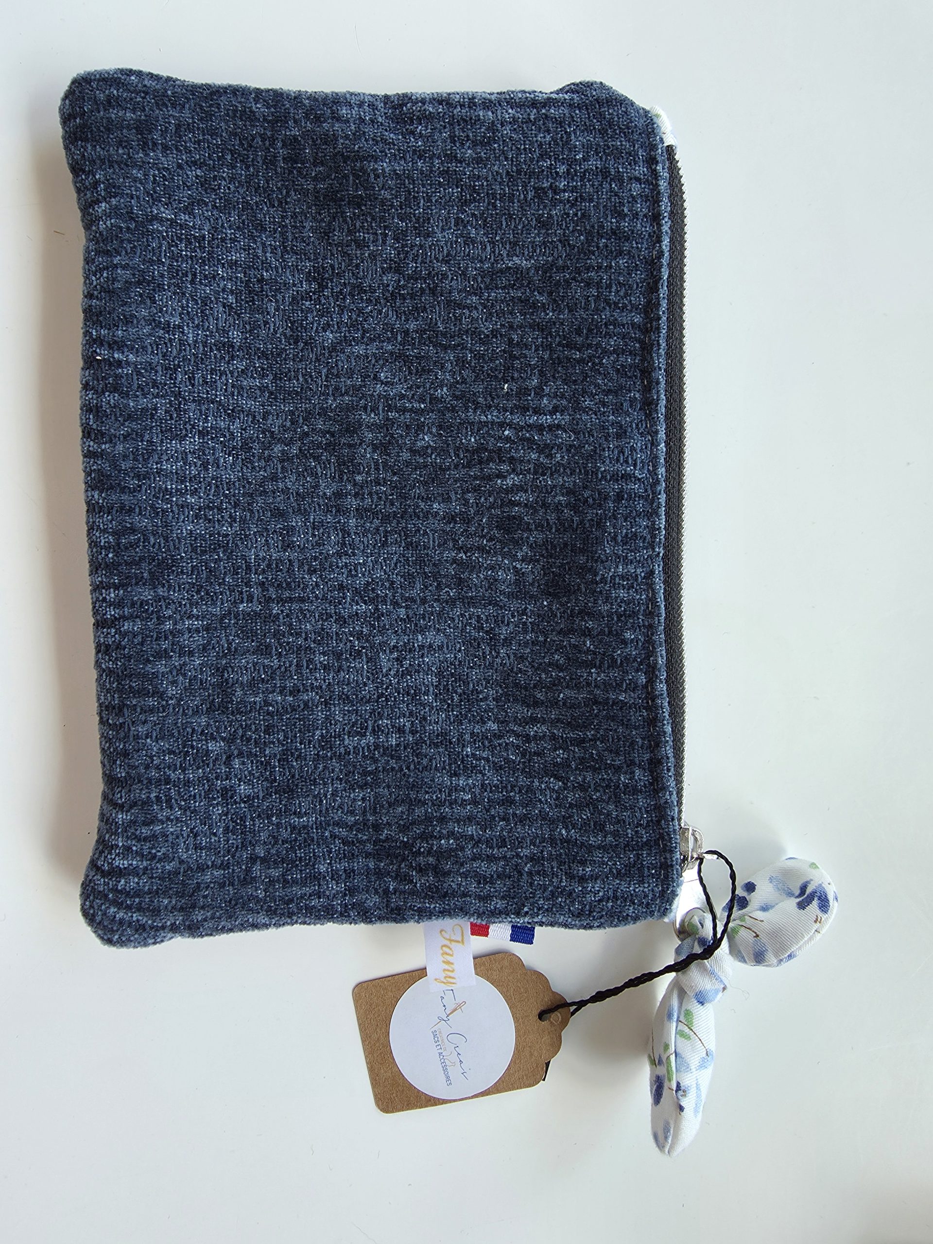 Trousse plate en velours côtelé ( divers coloris) – Image 7