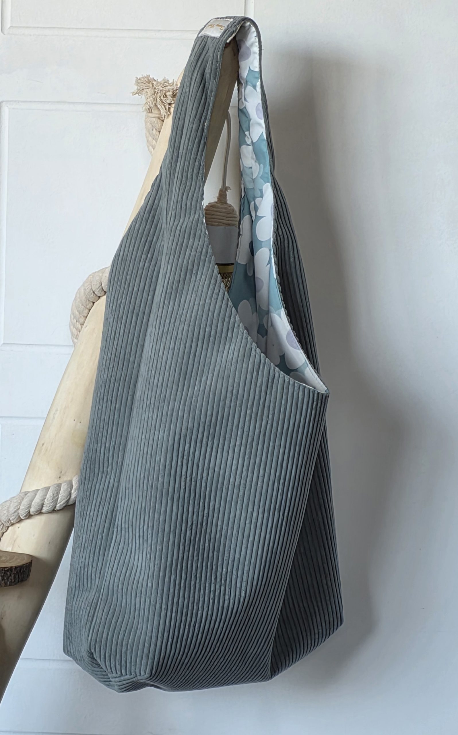 sac hobo en velours côtelé (sur commande) – Image 17